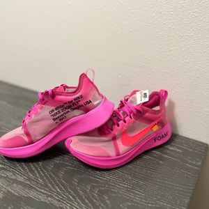 Nike Zoom Fly Off-White Pink size 8